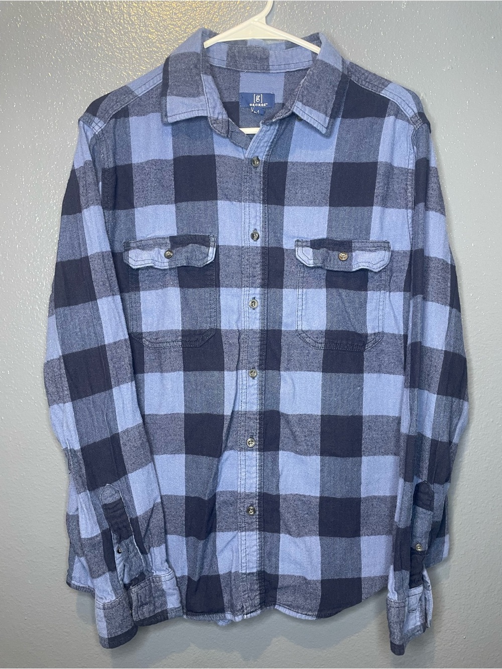 Men's Blue Plaid Flannel Shirt - Lightweight Casual Button-Up SKU004